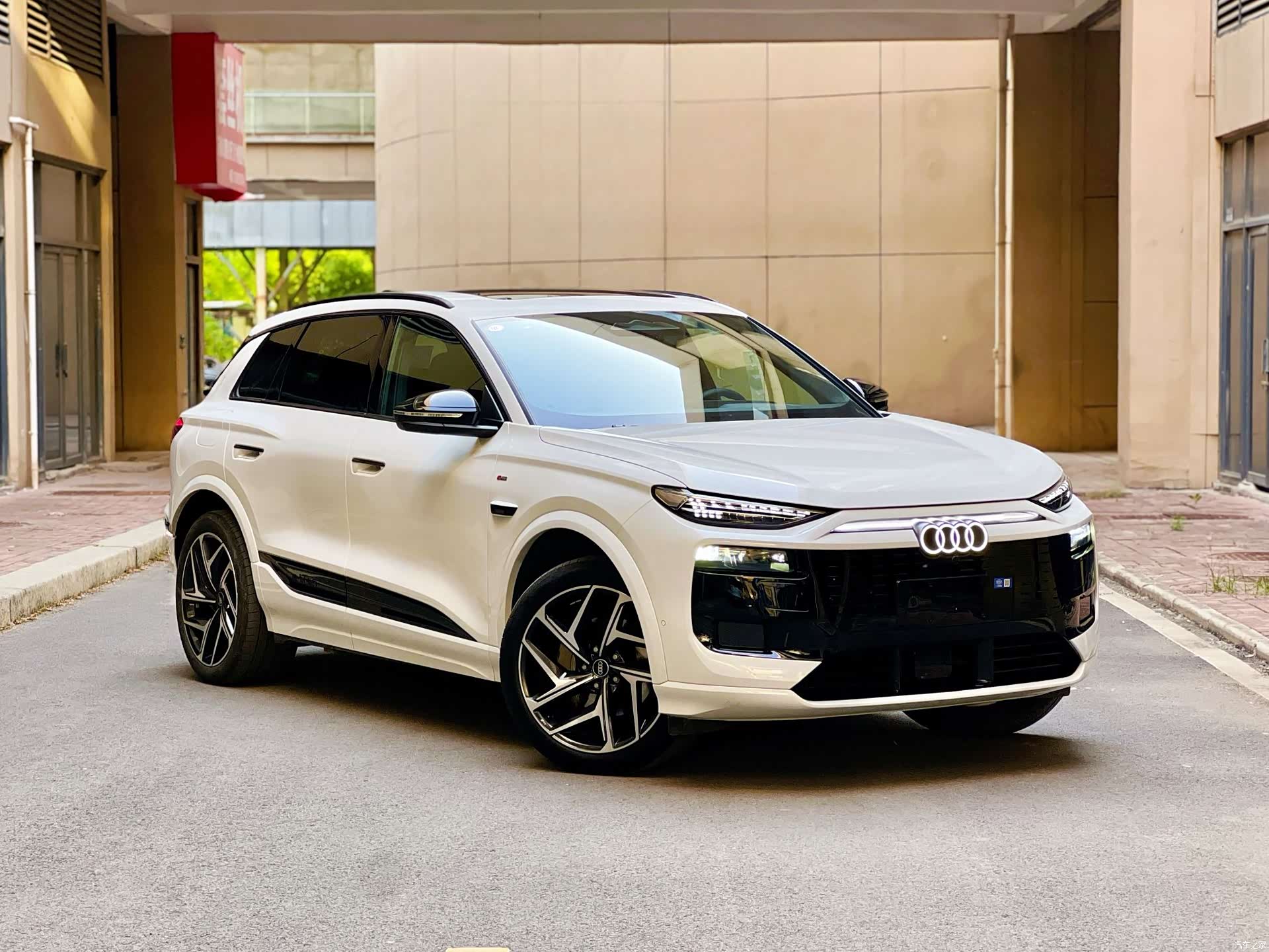 Audi e-tron, 2025 3