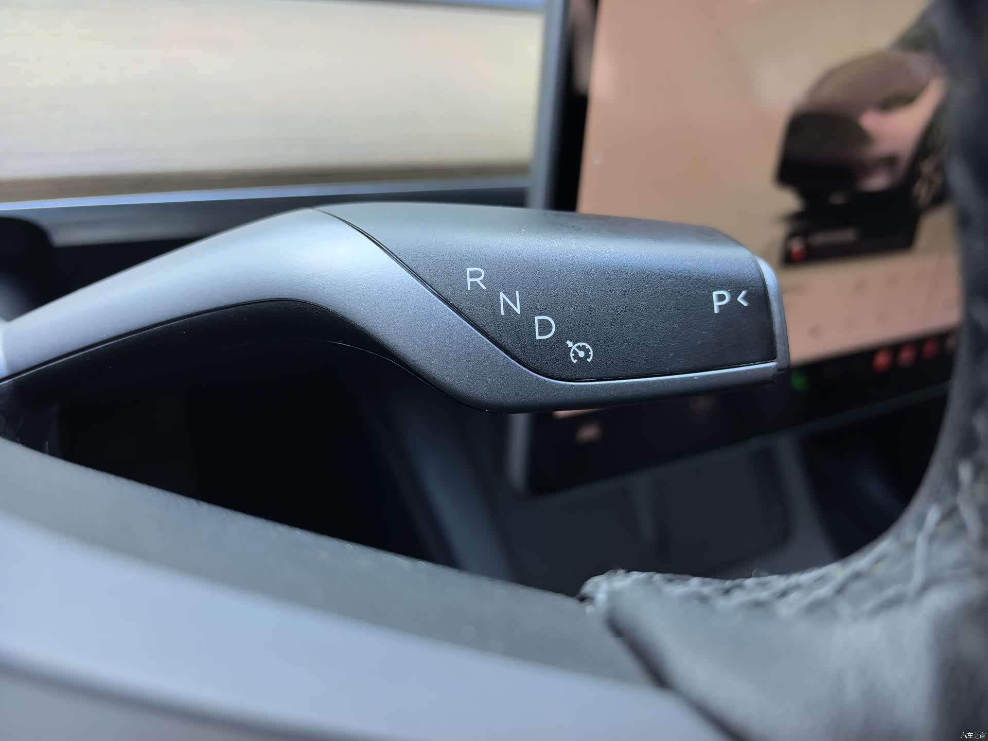 Tesla Model Y, 2022 13