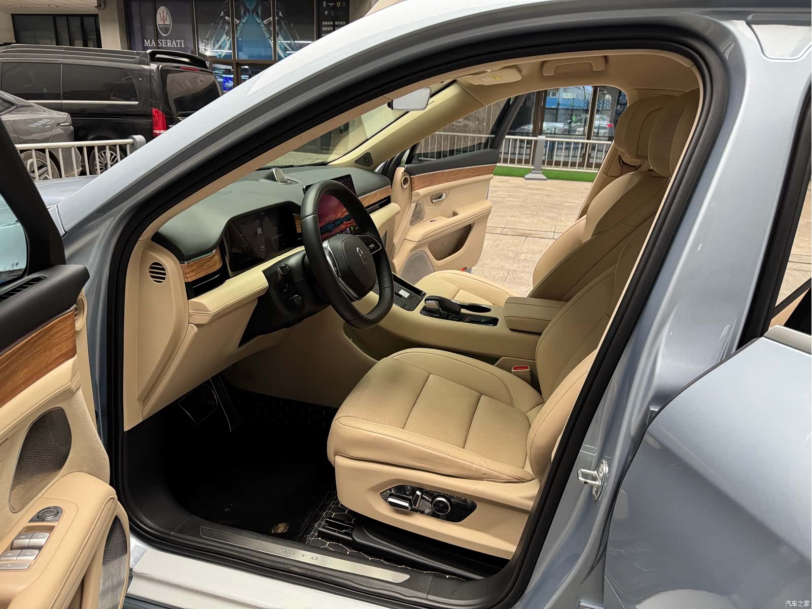 AITO M5, 2023 10