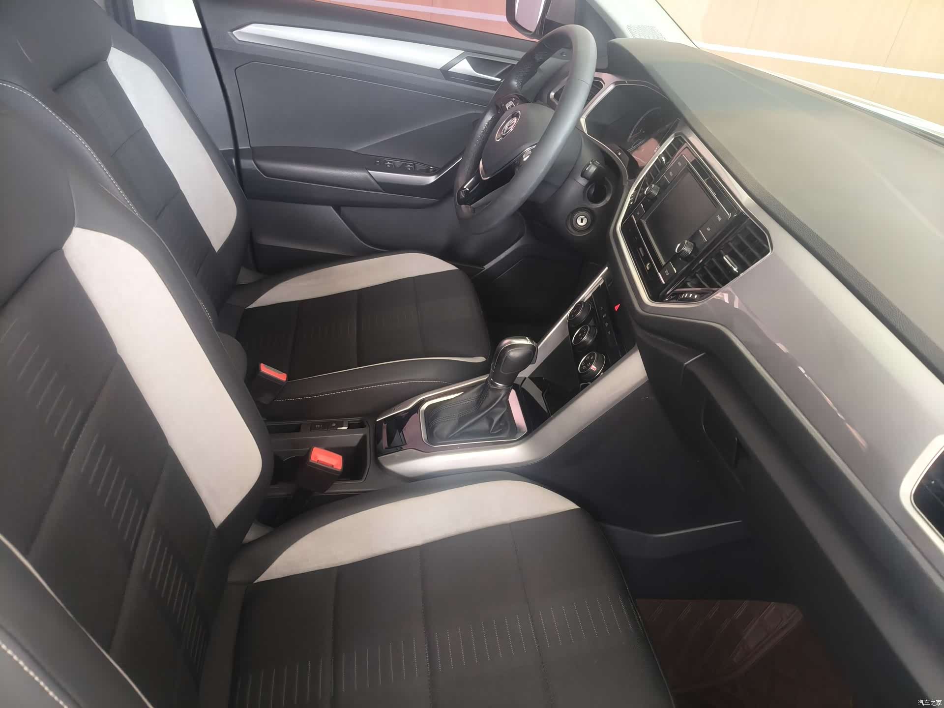Volkswagen T-ROC, 2020 7
