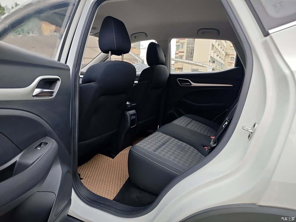 MG ZS, 2020 18