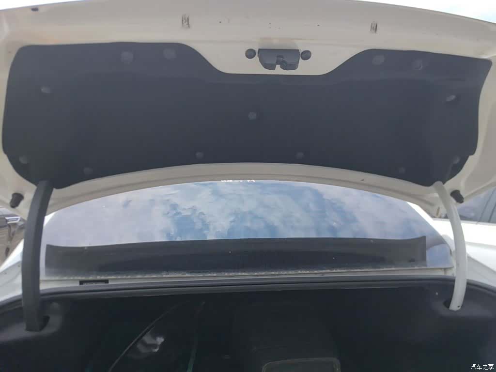 Peugeot 308, 2014 19