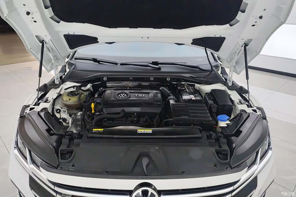Volkswagen CC, 2023 10