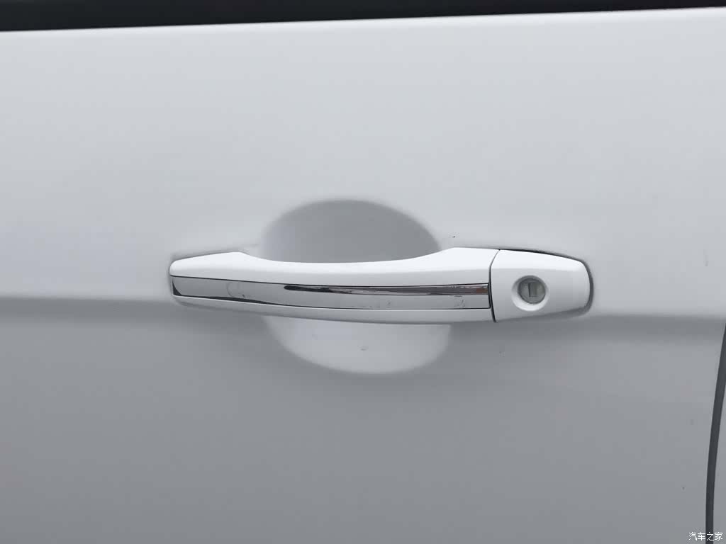 Geely Emgrand, 2022 18