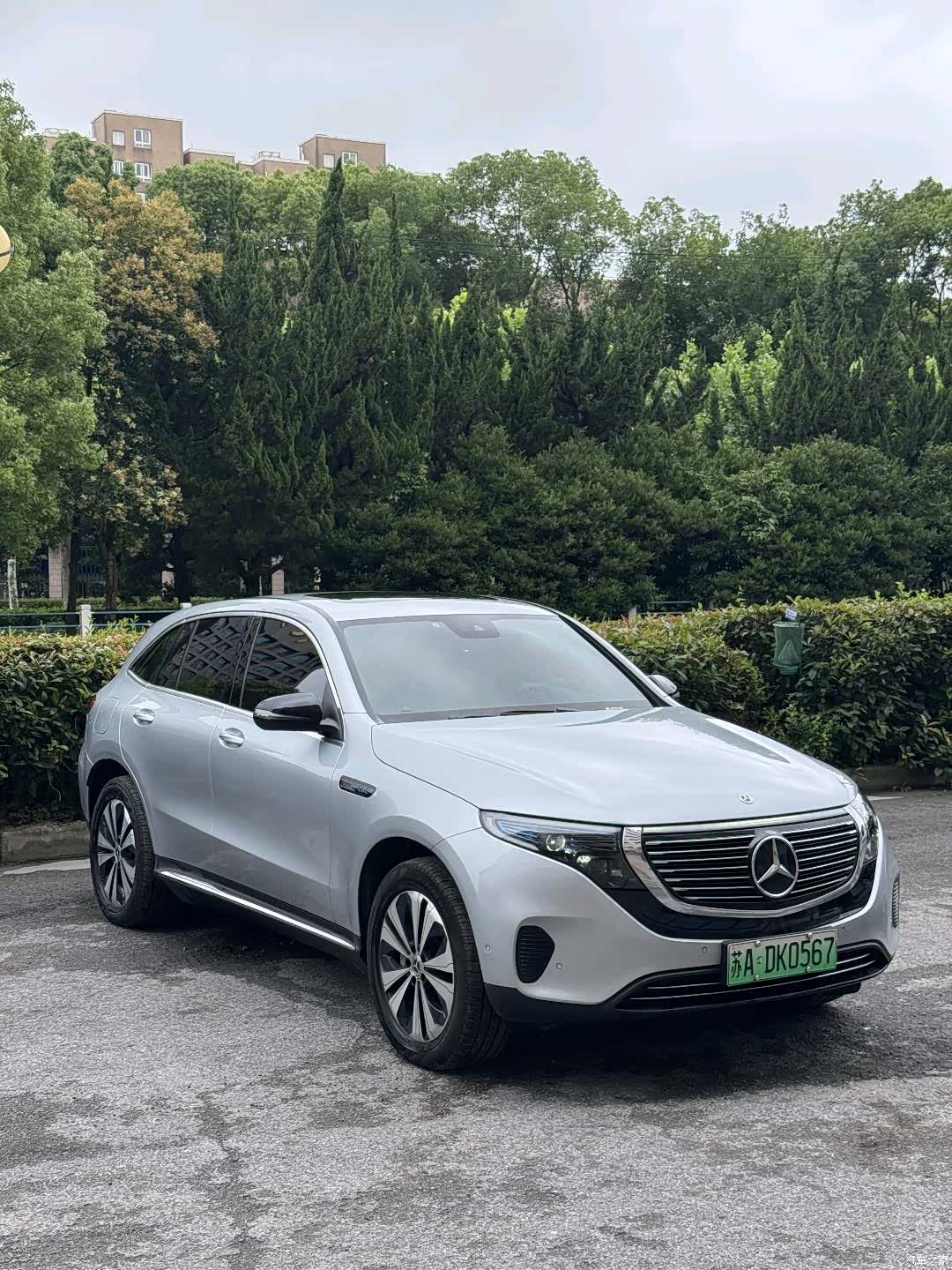 Mercedes-Benz EQC, 2022 3