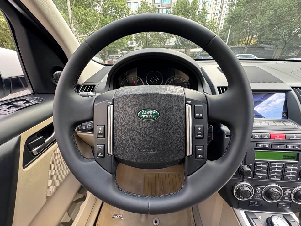 Land Rover Freelander 2