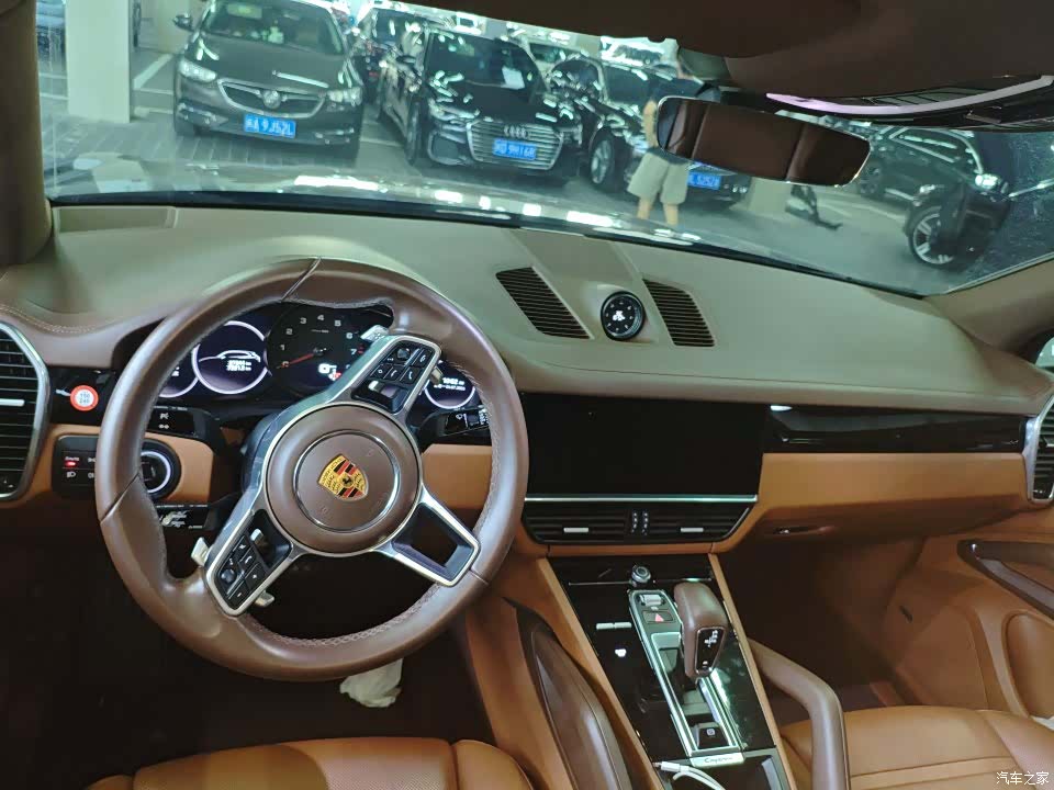 Porsche Cayenne, 2022 3
