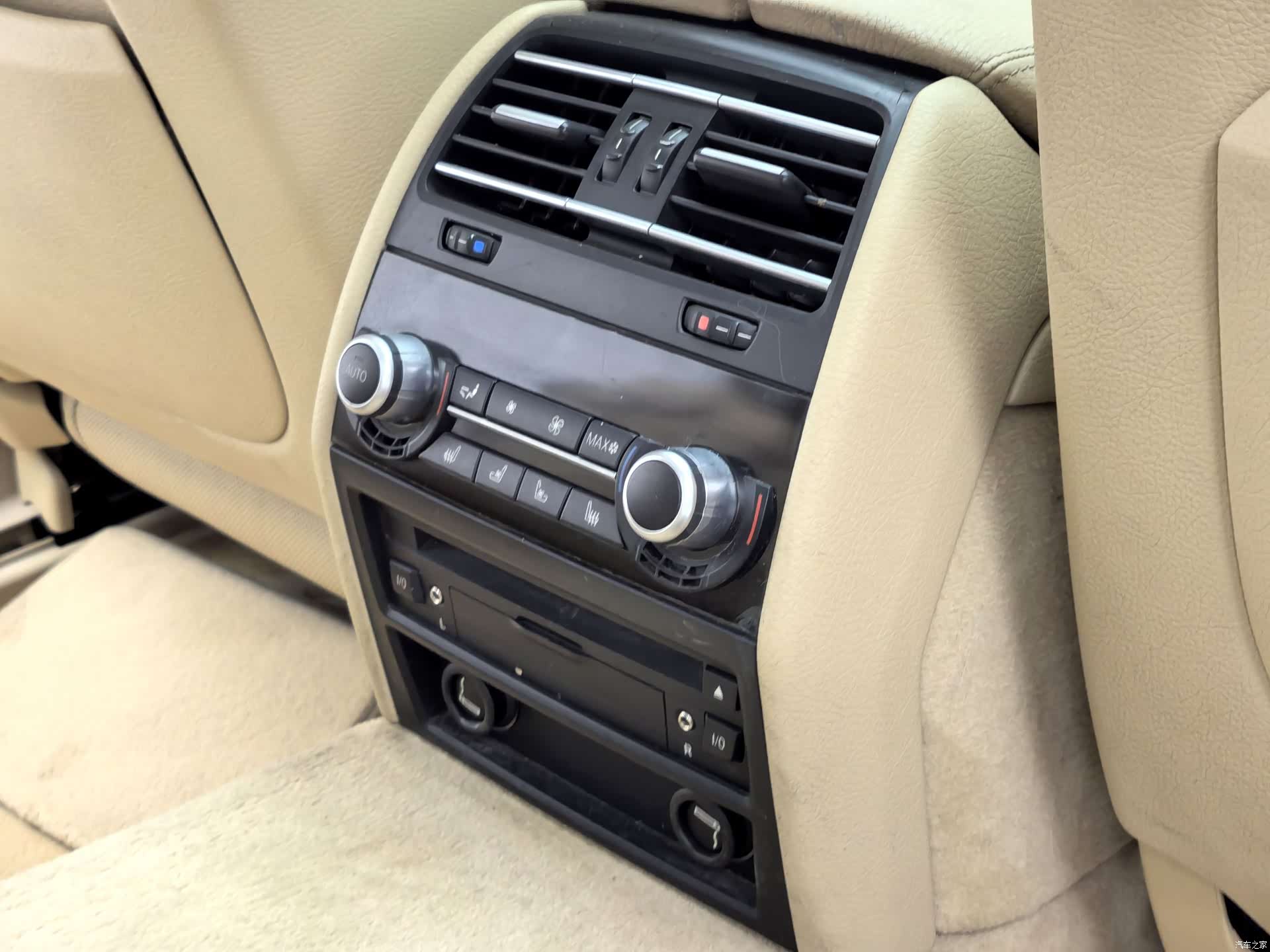 BMW 7 Series, 2011 7