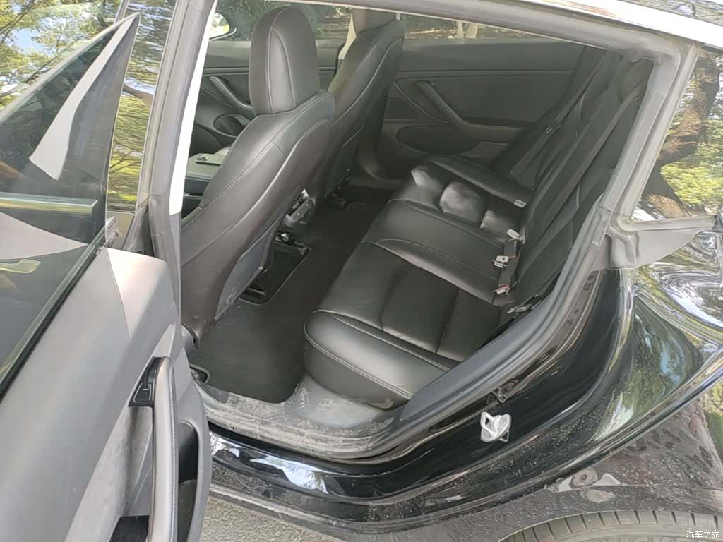 Tesla Model 3, 2019 17