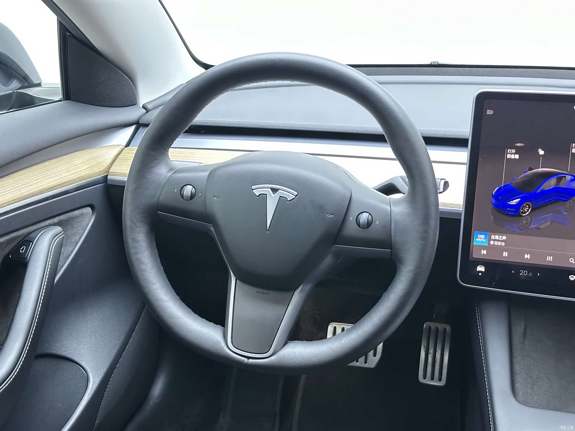 Tesla Model 3, 2022 17