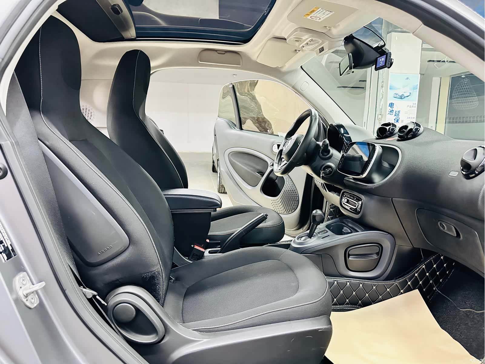 Smart Fortwo, 2018 16