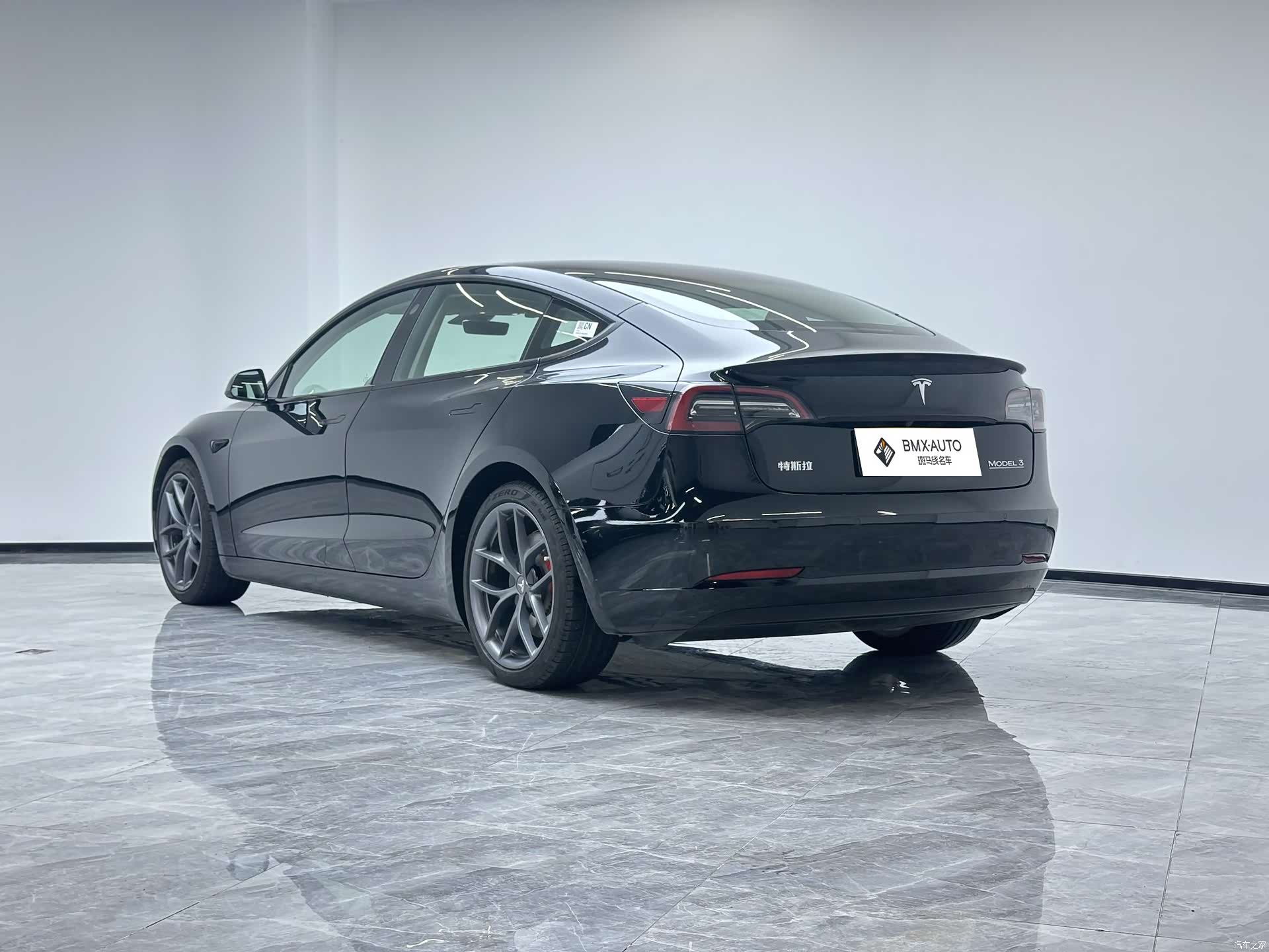 Tesla Model 3, 2022 4