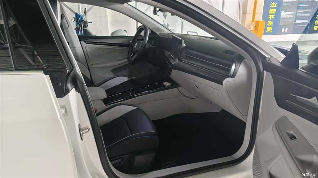 Volkswagen Lamando, 2022 7
