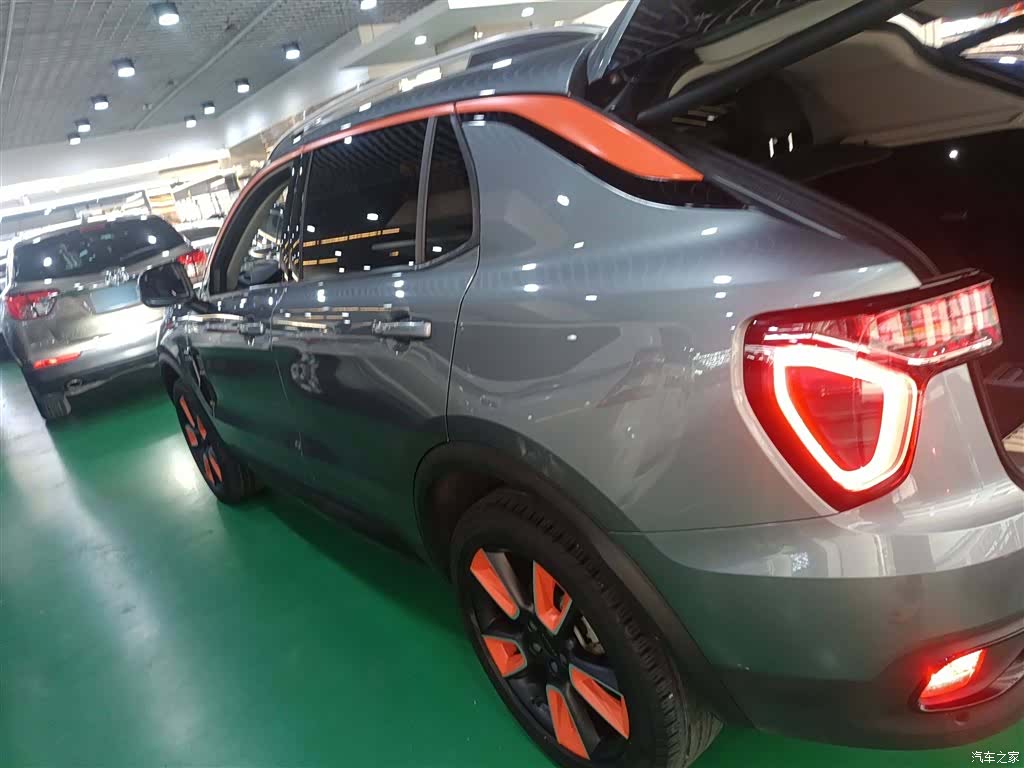 Lynk & Co 01, 2020 25