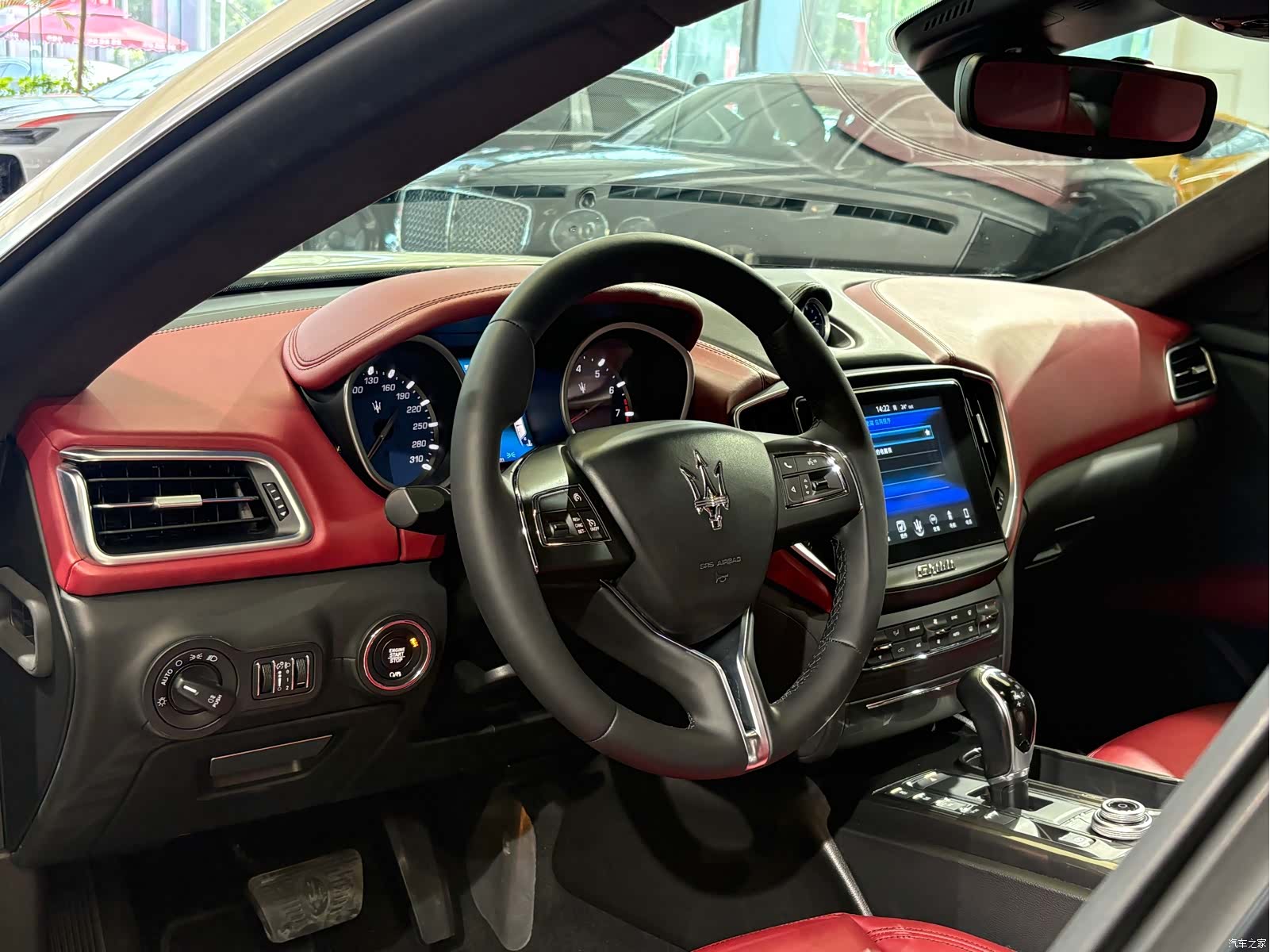 Maserati Ghibli, 2017 12
