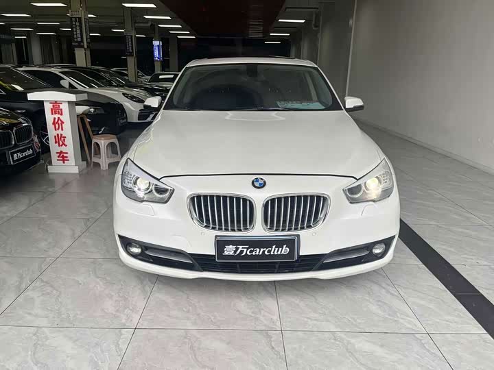 BMW 5 Series GT 2014 528i Leading
