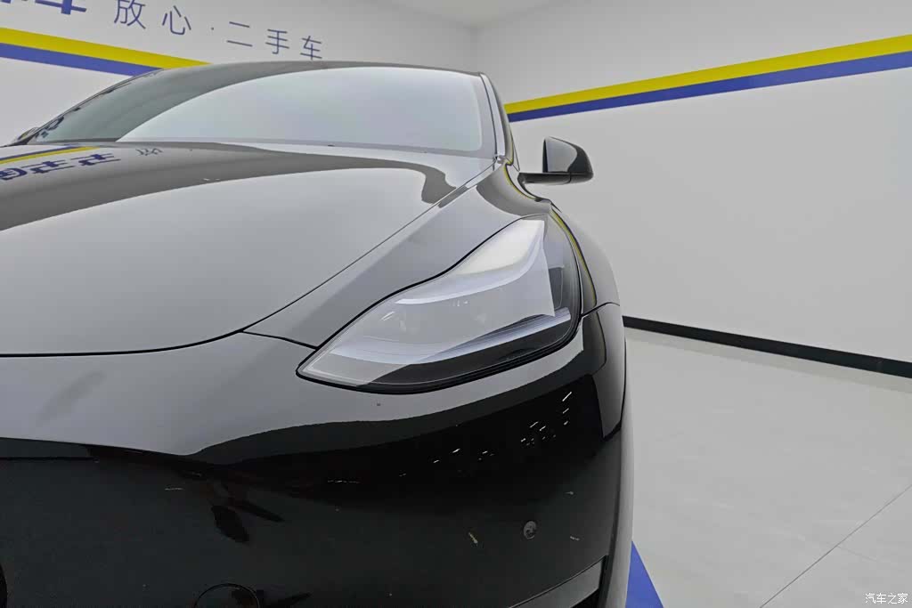 Tesla Model Y, 2023 все фото