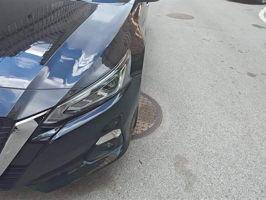 Nissan Teana
