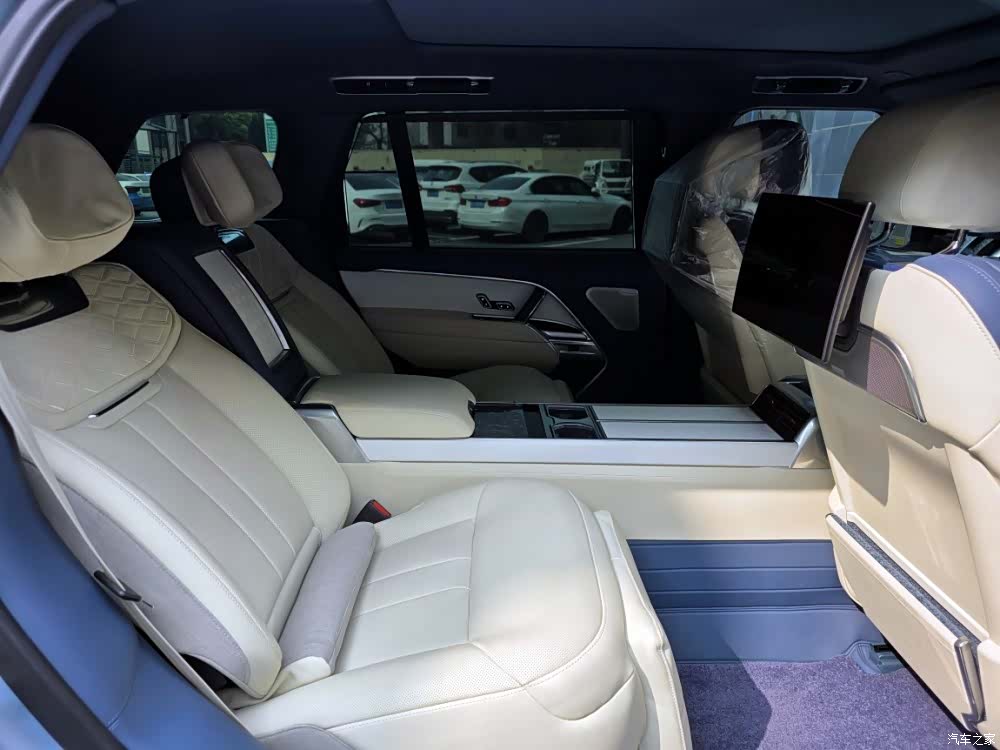 Land Rover Range Rover, 2025 12