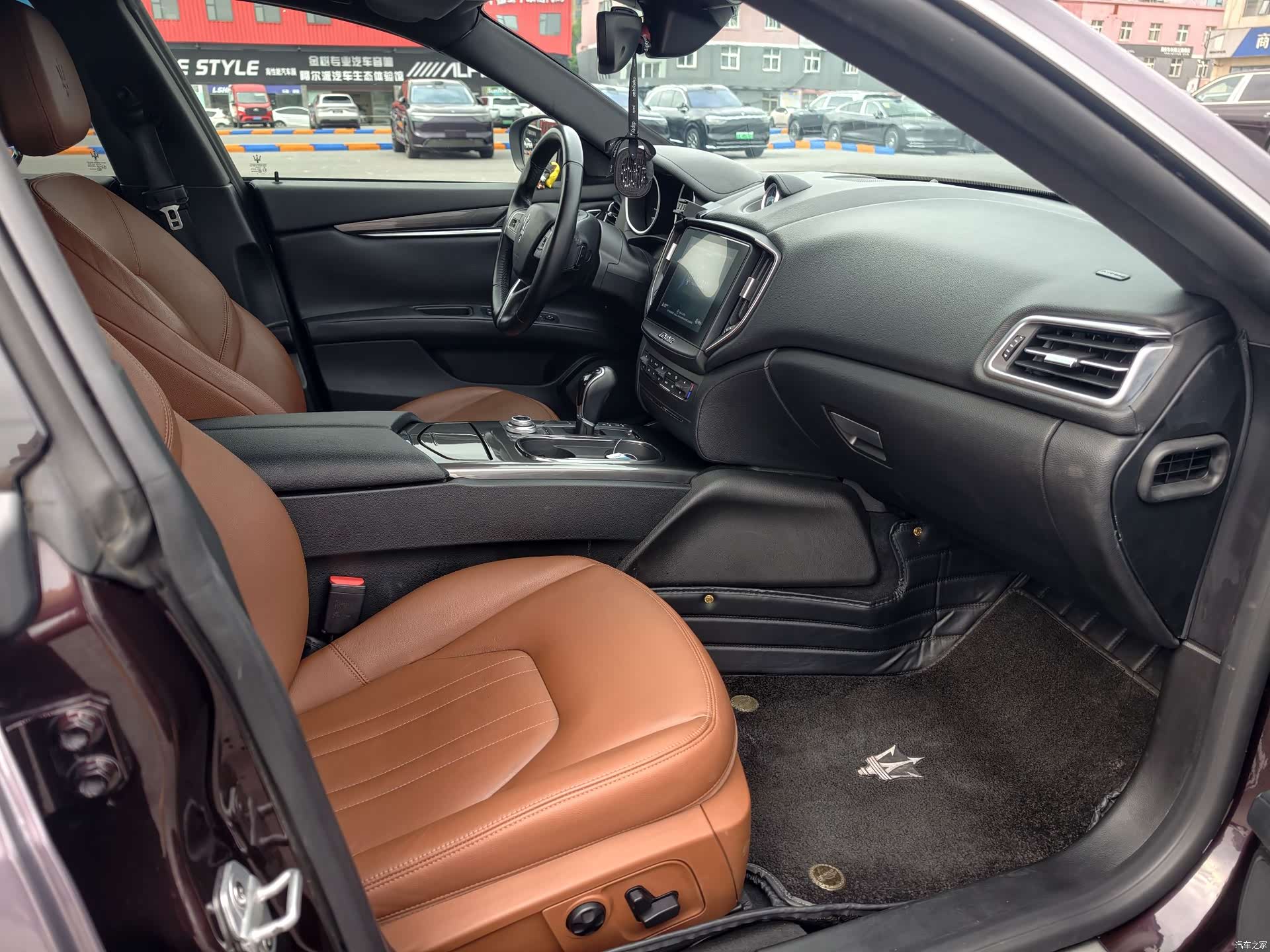 Maserati Ghibli, 2019 12
