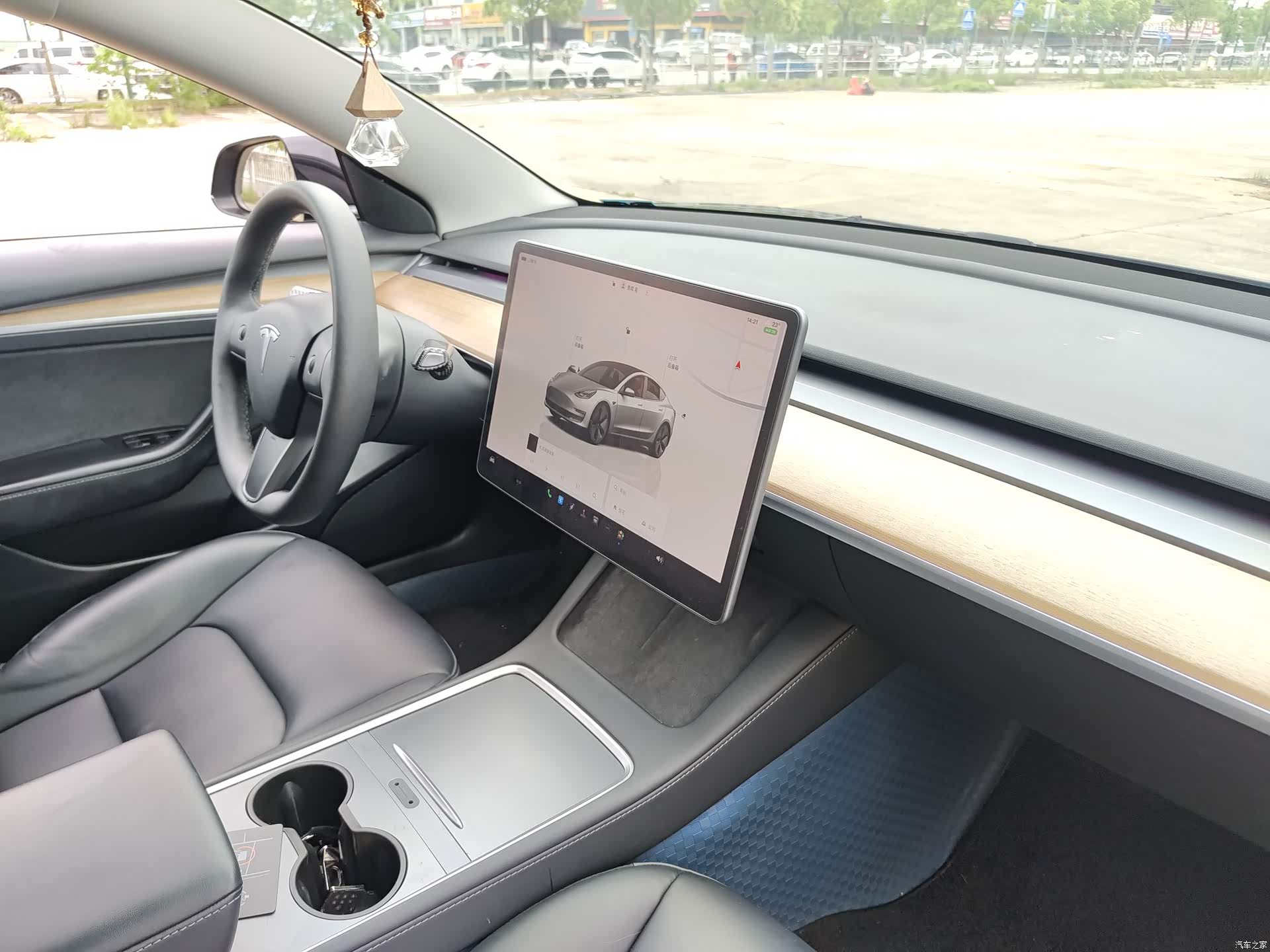 Tesla Model 3, 2022 19