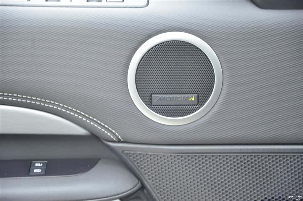 Land Rover Discovery, 2023 15