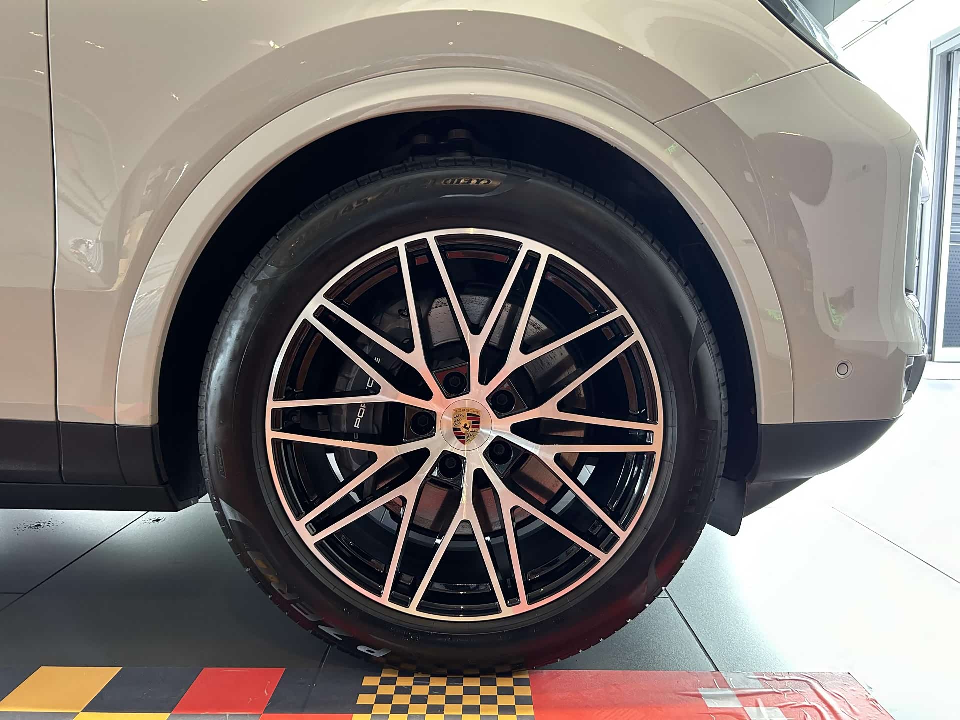 Porsche Cayenne, 2024 8
