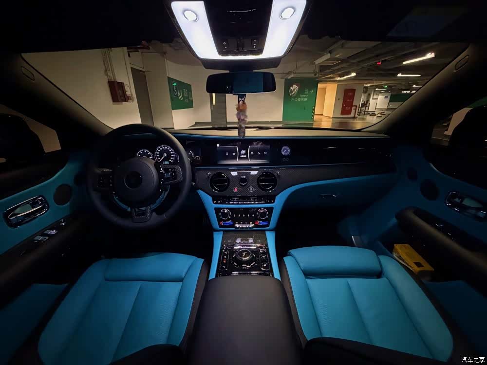 Rolls-Royce Ghost, 2023 8