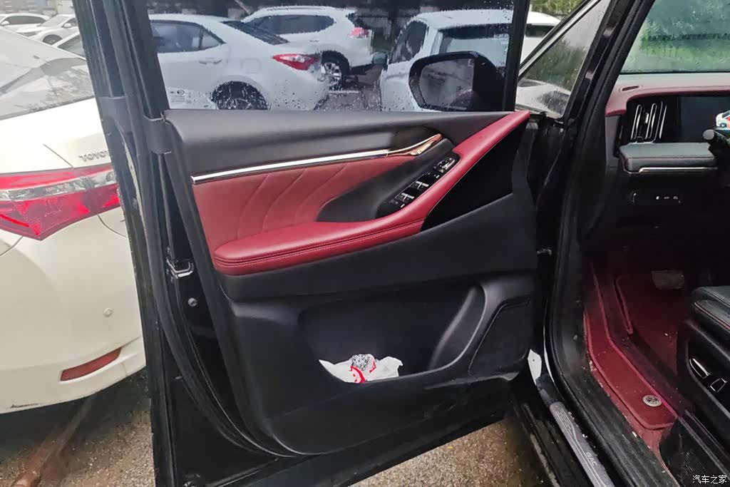 Trumpchi M8, 2025 7