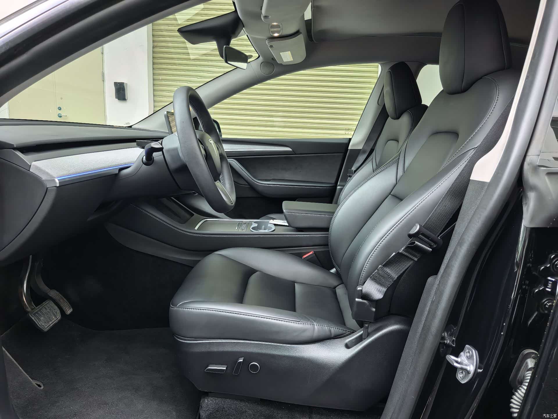 Tesla Model Y, 2024 4