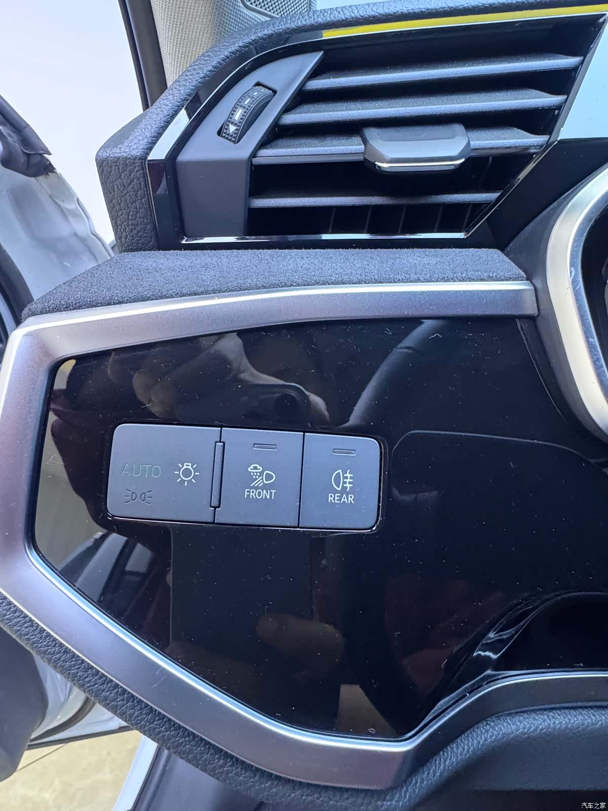 Audi Q3, 2023 18