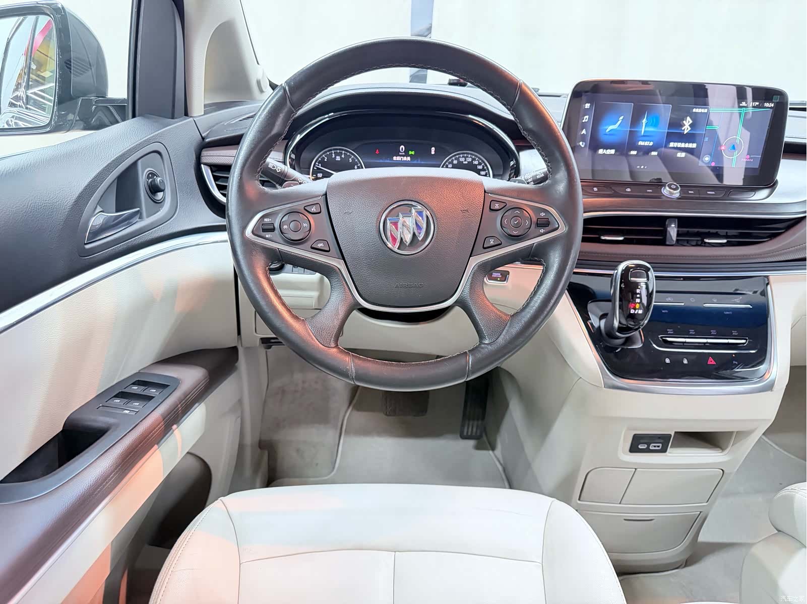 Buick GL8, 2020 10