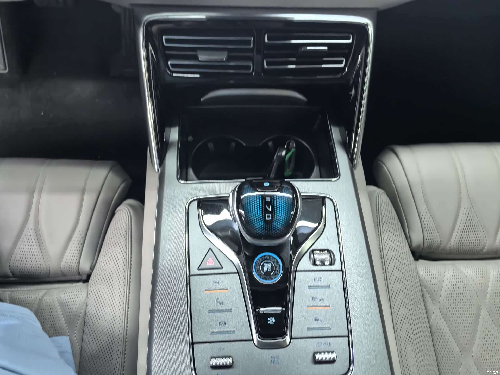 BYD Tang, 2024 13