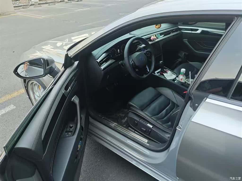 Volkswagen Arteon, 2022 11