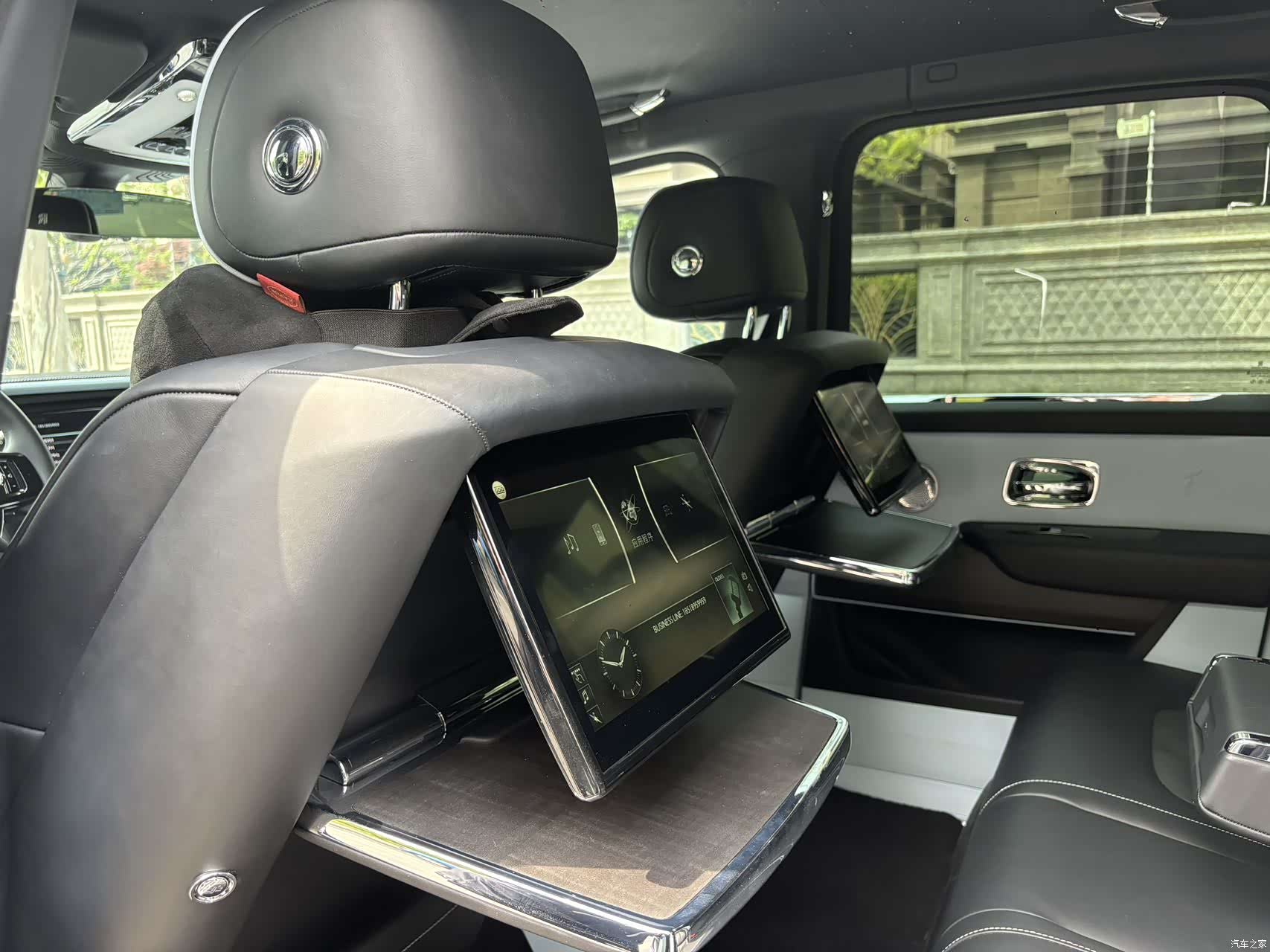 Rolls-Royce Cullinan, 2023 12