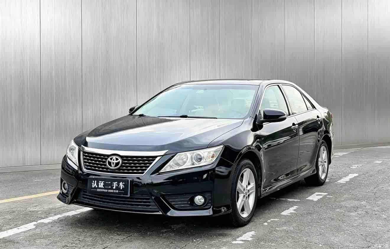 Toyota Camry, 2013 1
