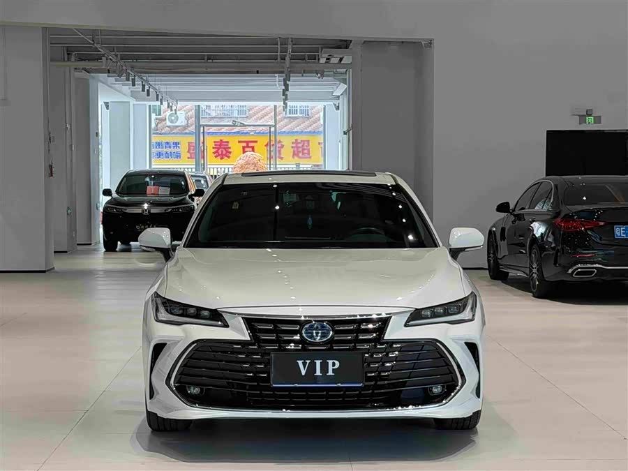 Toyota Avalon 2024, фото 2