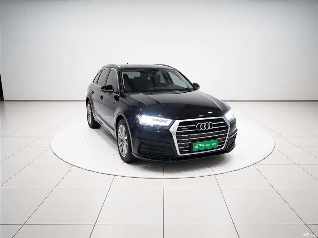 Audi Q7, 2019 3