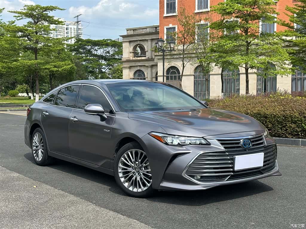 Toyota Avalon, 2019 3