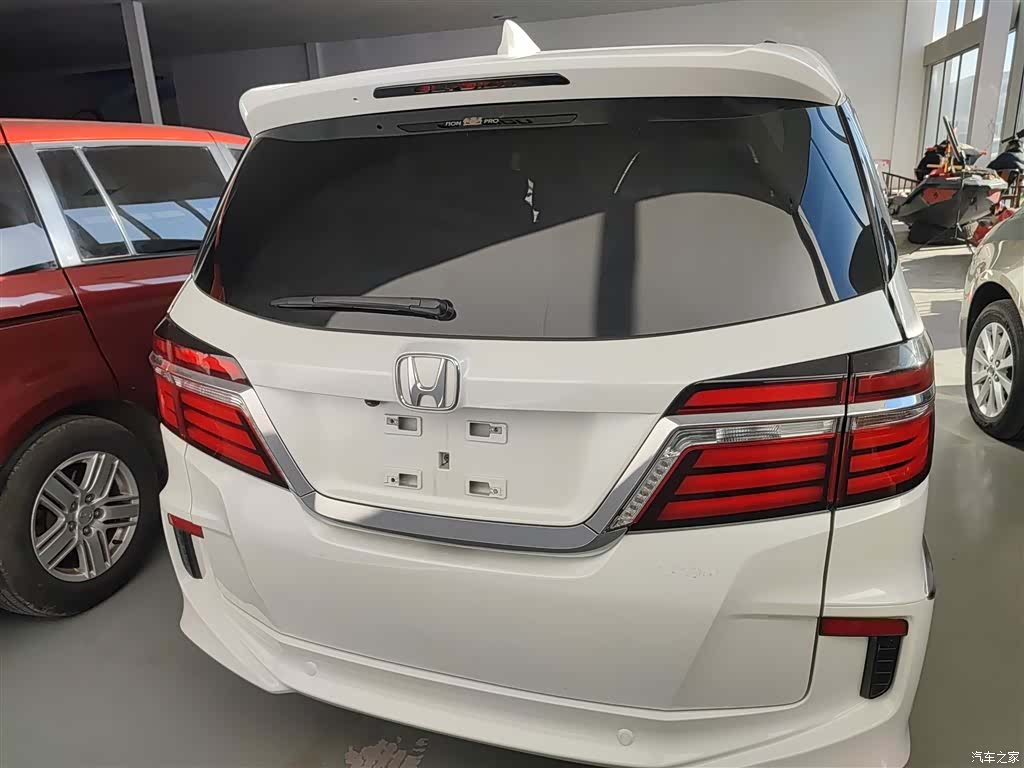 Honda Elysion, 2019 4