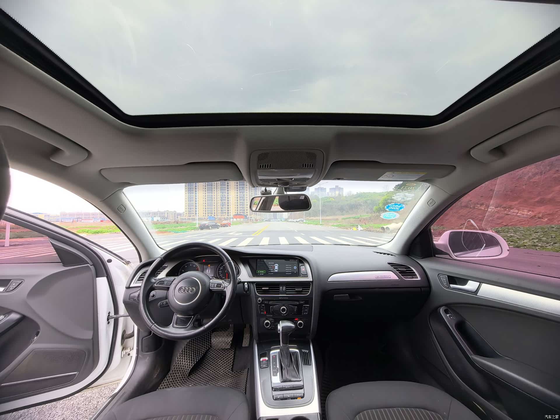 Audi A4L, 2015 11