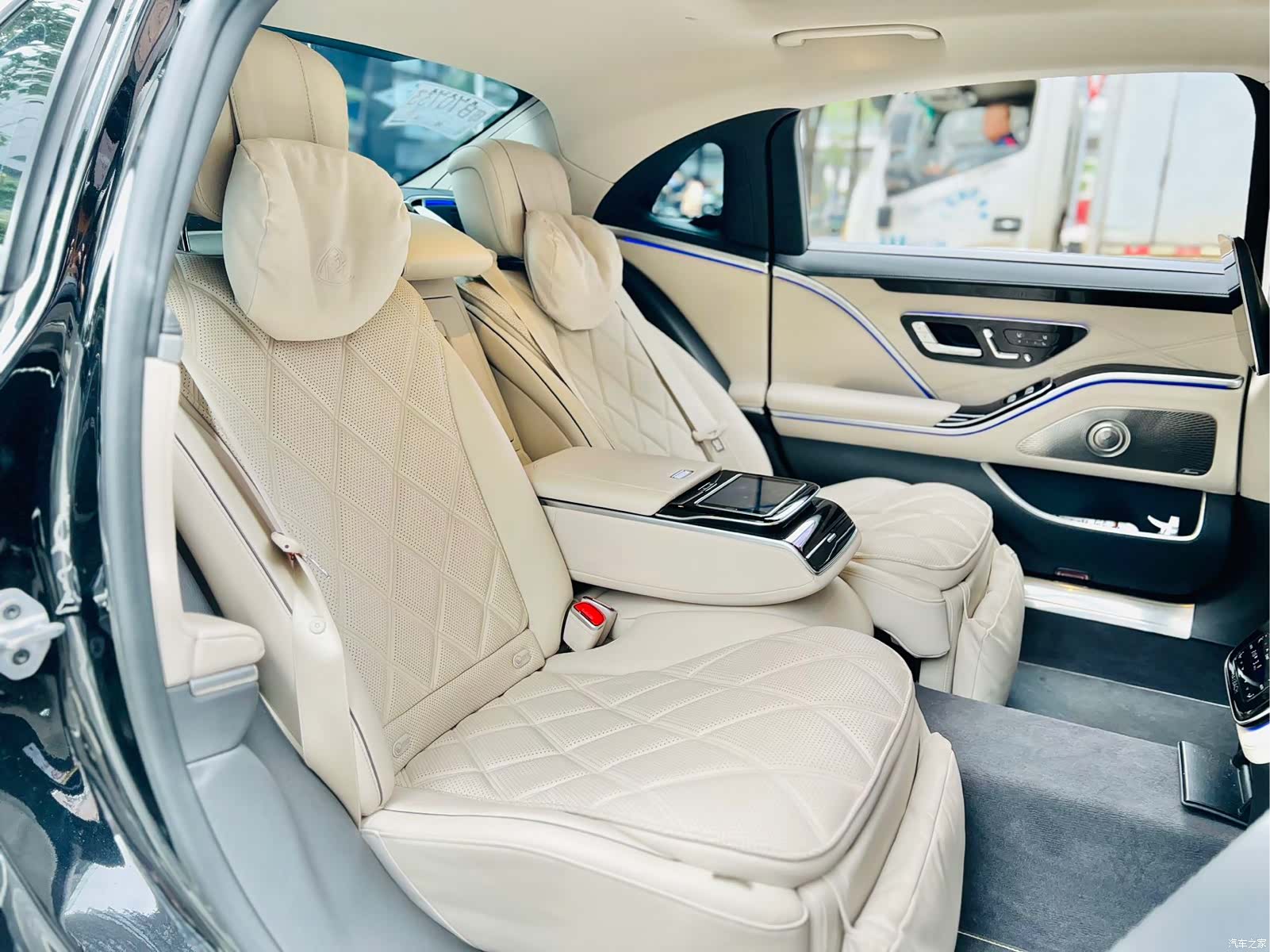 Maybach S-Class, 2021 15