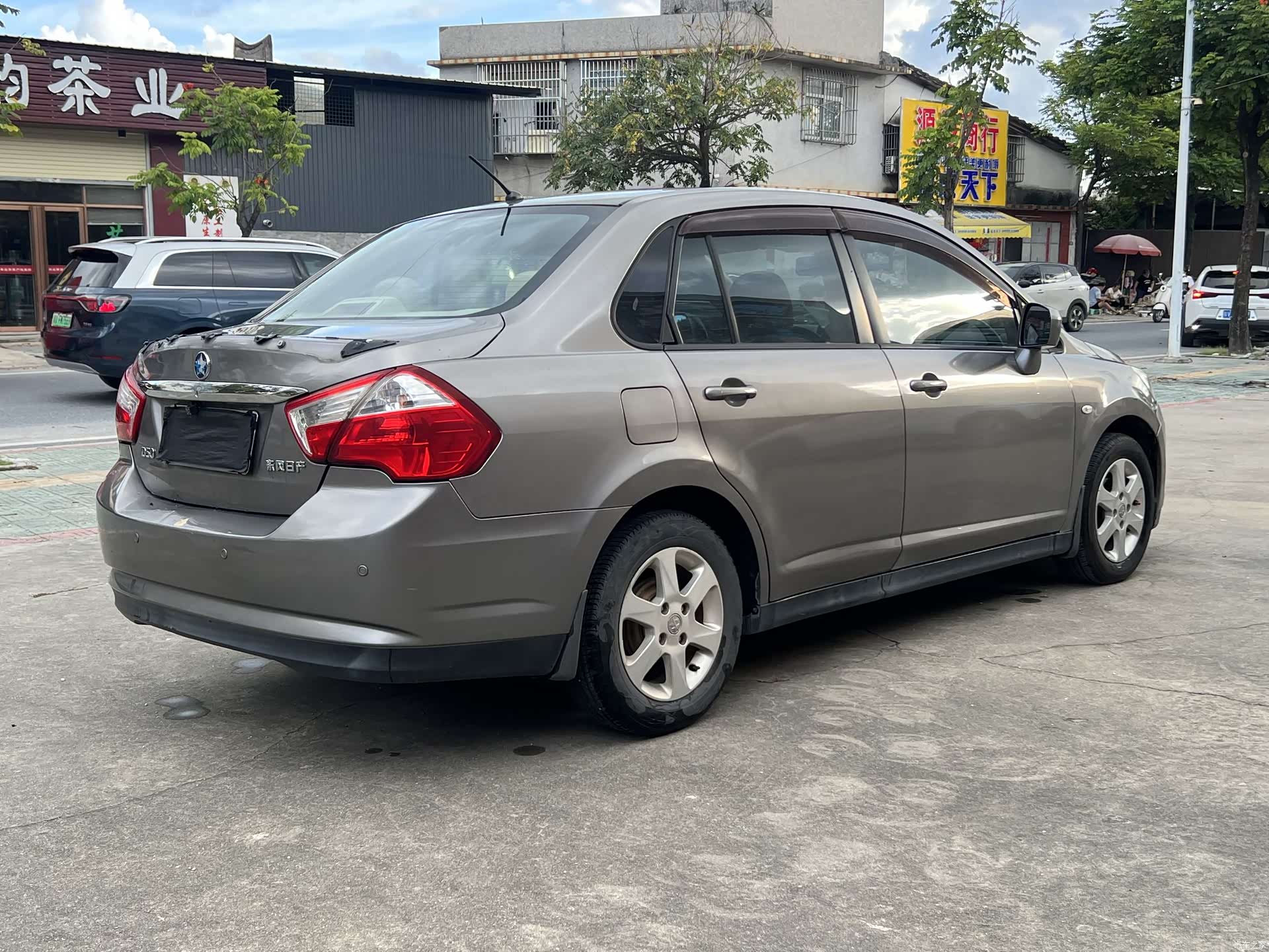 Nissan D50, 2013 8