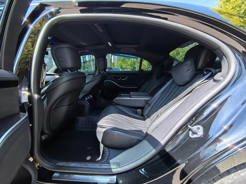 Mercedes-Benz S-class Mercedes-Benz S-class
