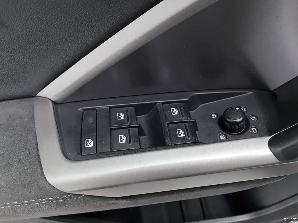 Audi Q3, 2020 9
