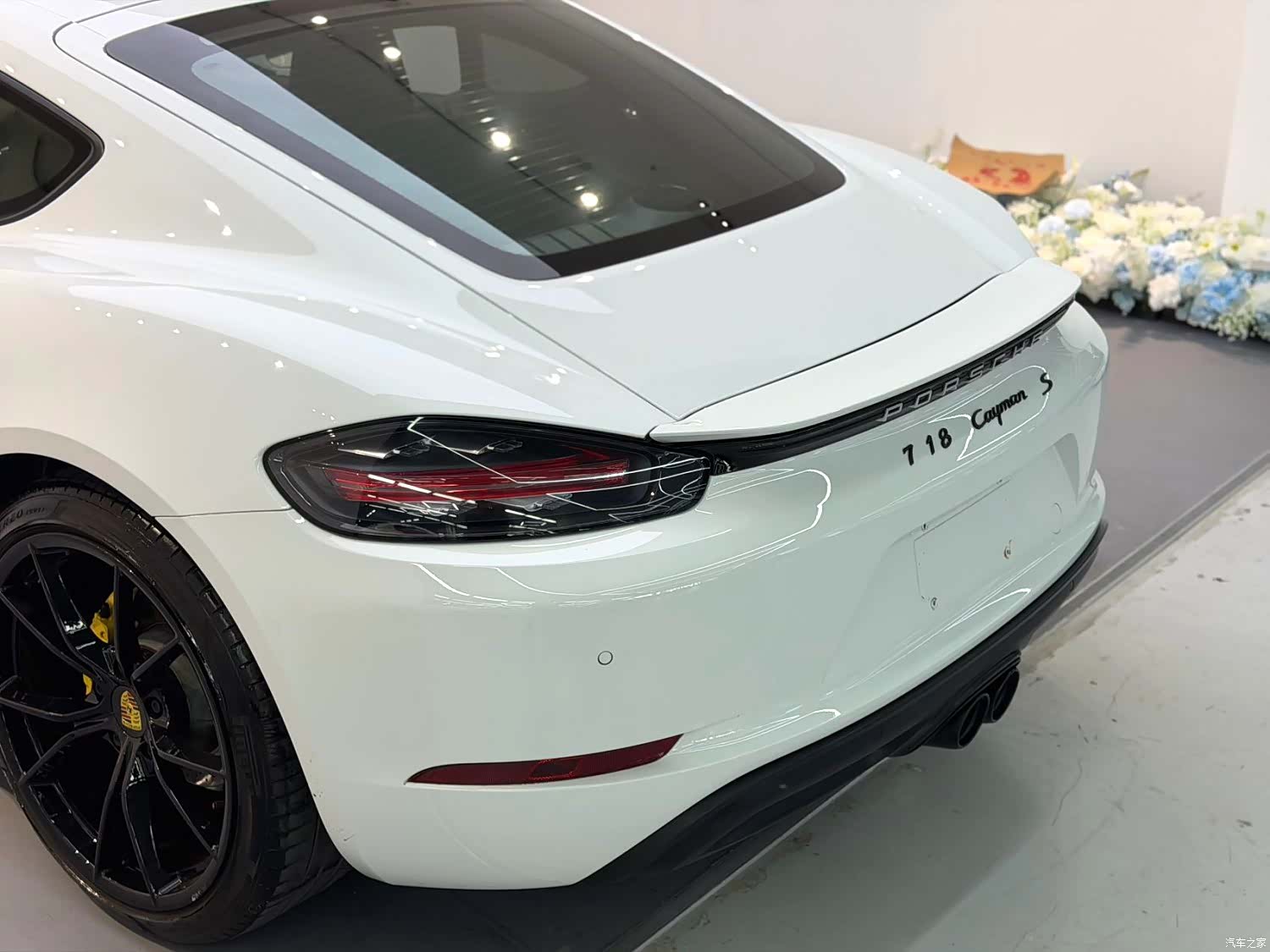 Porsche Cayman, 2019 9