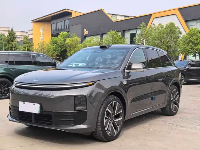 Li Auto L6 2025 — купить из Китая под заказ