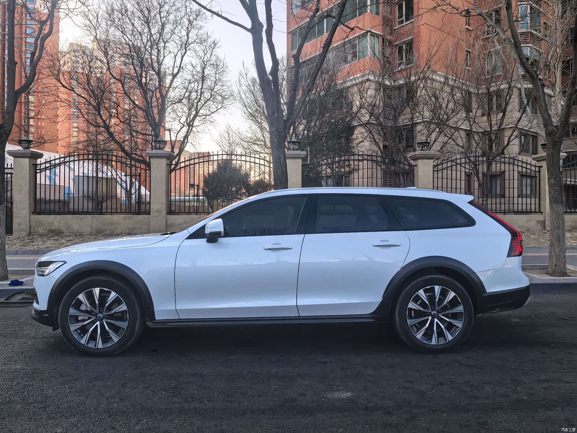 Volvo V90, 2023 2