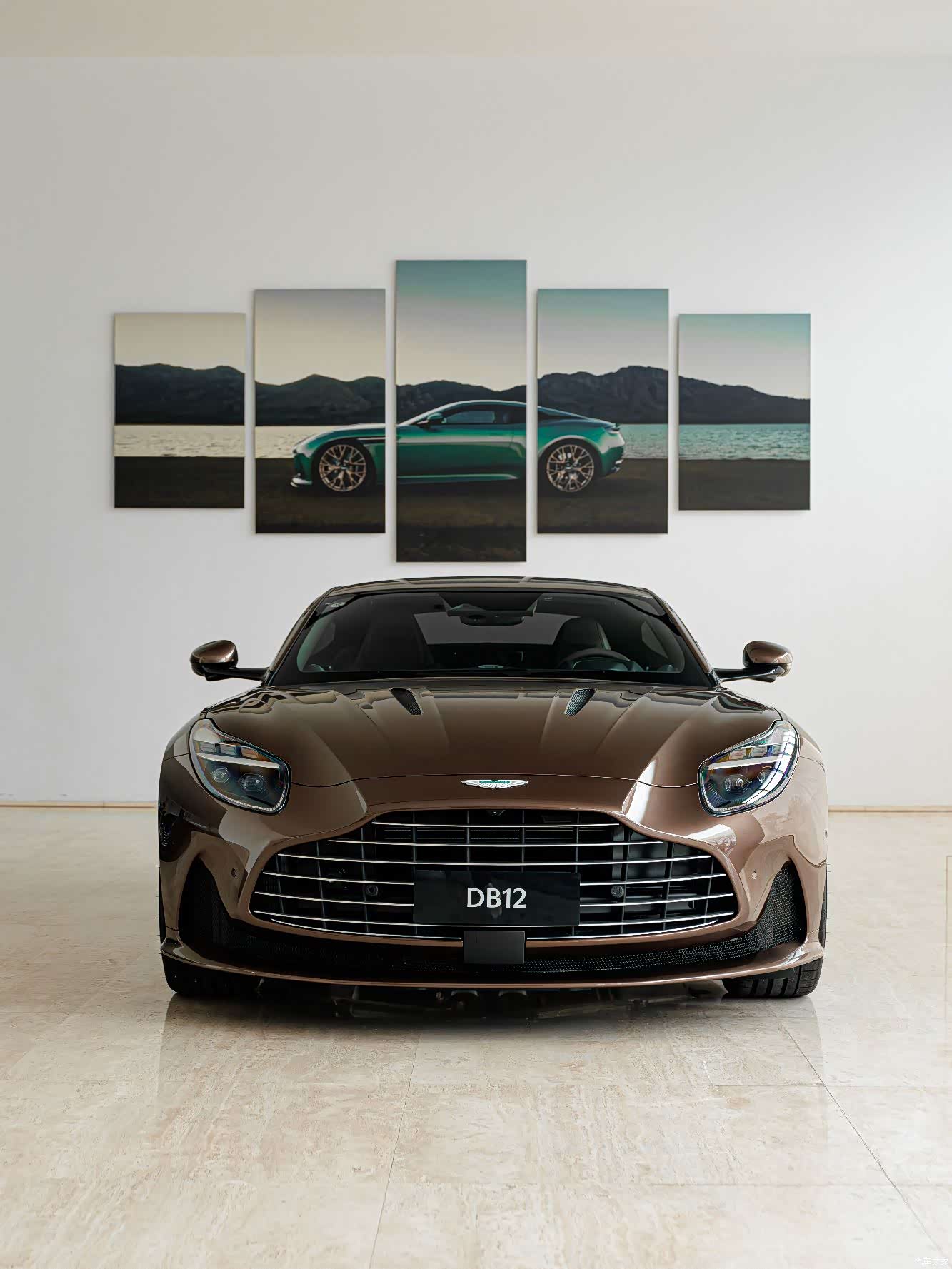 Aston Martin DB12