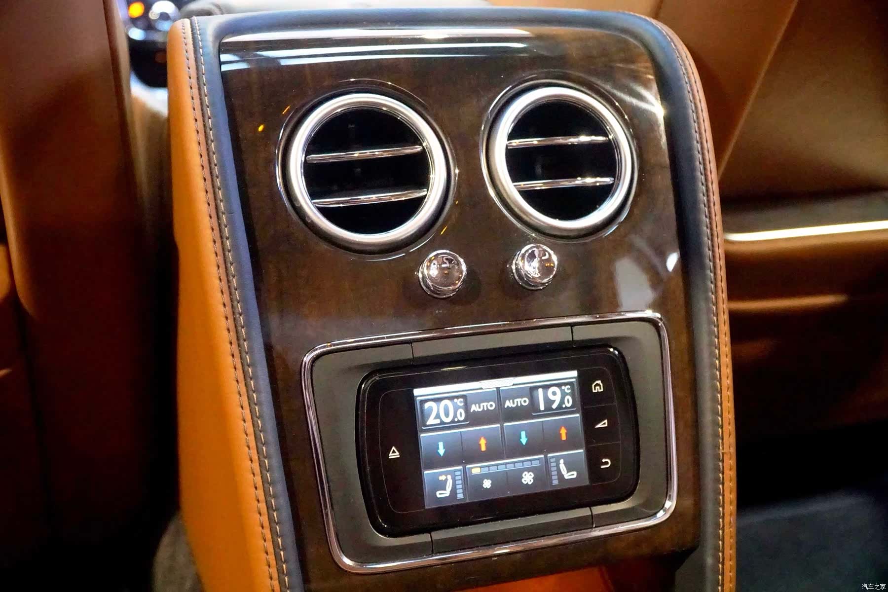 Bentley Flying Spur, 2014 16